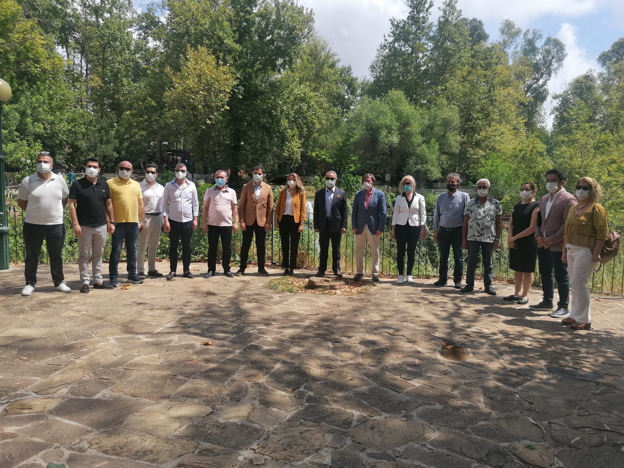 ANTALYA MESLEK ODALARI ESGÜDÜM KURULU OLARAK DÜDEN`DE YAŞANAN KİRLİLİĞE ÇÖZÜM ÜRETİLMESİ İÇİN BASIN AÇIKLAMASI YAPILMIŞTIR.