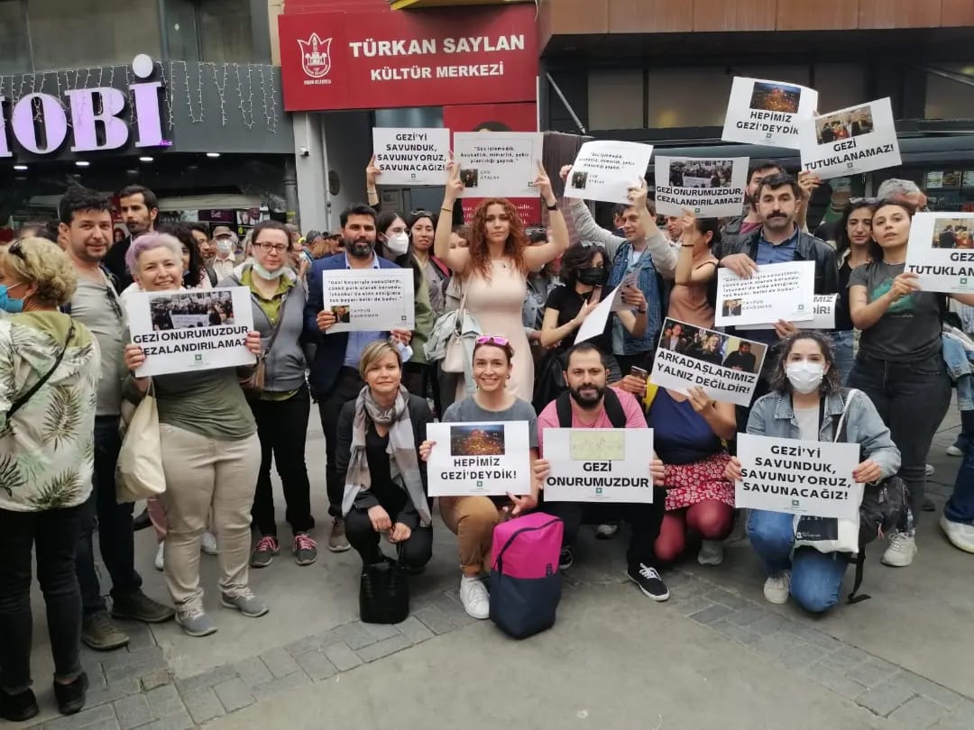  GEZİ DİRENİŞİ ONURUMUZDUR!