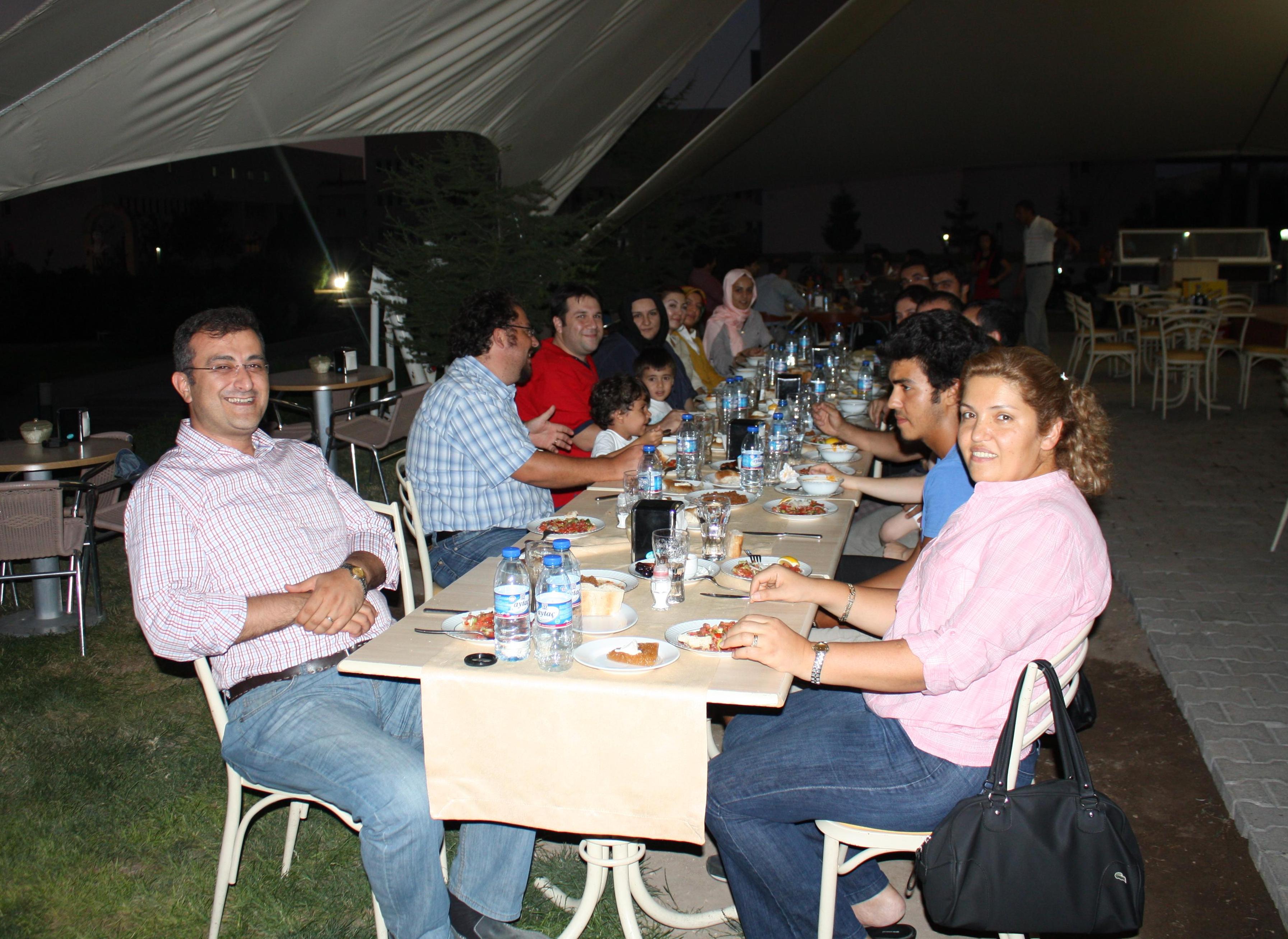 ŞUBE İFTAR YEMEĞİNDE ÜYELERİMİZLE BİR ARAYA GELDİK