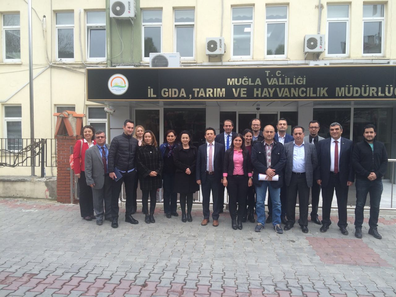 5403 SAYILI TOPRAK KORUMA VE ARAZİ KULLANIM KANUNU ÇERÇEVESİNDE İMAR PLANI VE UYGULAMALARINDA YAŞANAN SORUNLAR VE ÇÖZÜM ÖNERİLERİ İLE İLGİLİ TOPLANTI GERÇEKLEŞTİRİLDİ