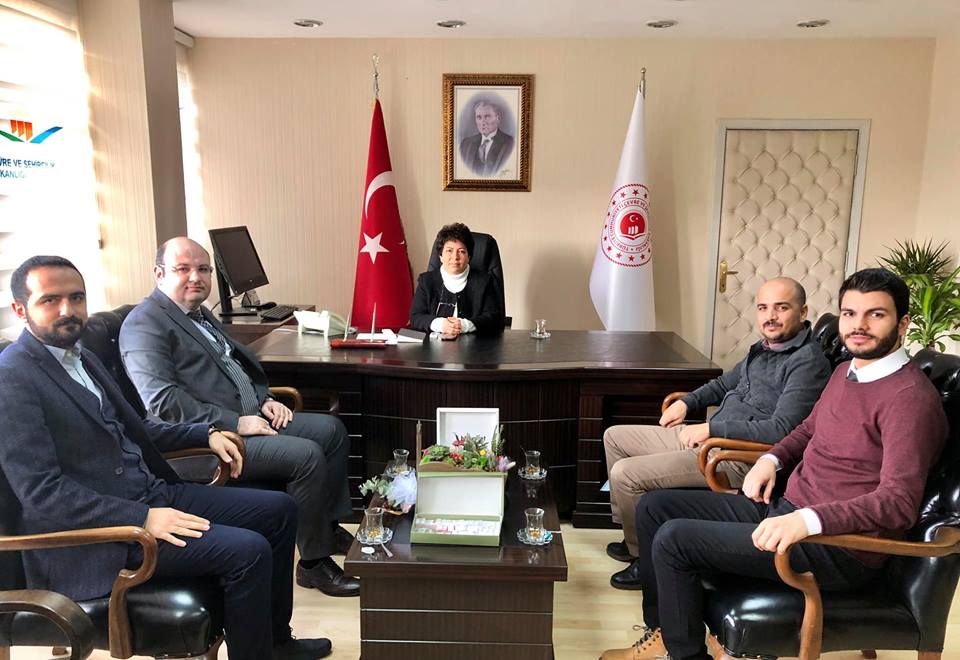 ÇEVRE VE ŞEHİRİCLİK İL MÜDÜRÜ HÜLYA ŞEVİK`E YENİ GÖREVİ ÇİN HAYIRLI OLSUN ZİYARETİ