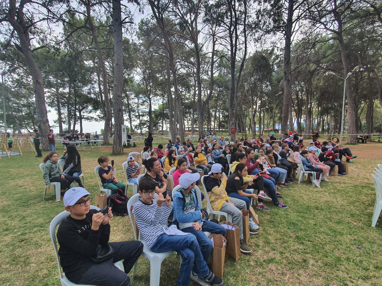 ANTALYA`NIN GELECEĞİ KONULU RESİM YARIŞMASI ETKİNLİĞİNİ GERÇEKLEŞTİRDİK